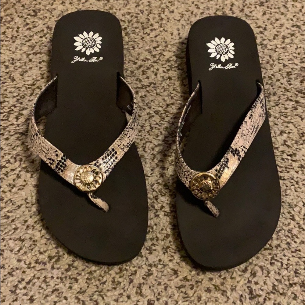 Yellow Box Snake Print Flip Flops
